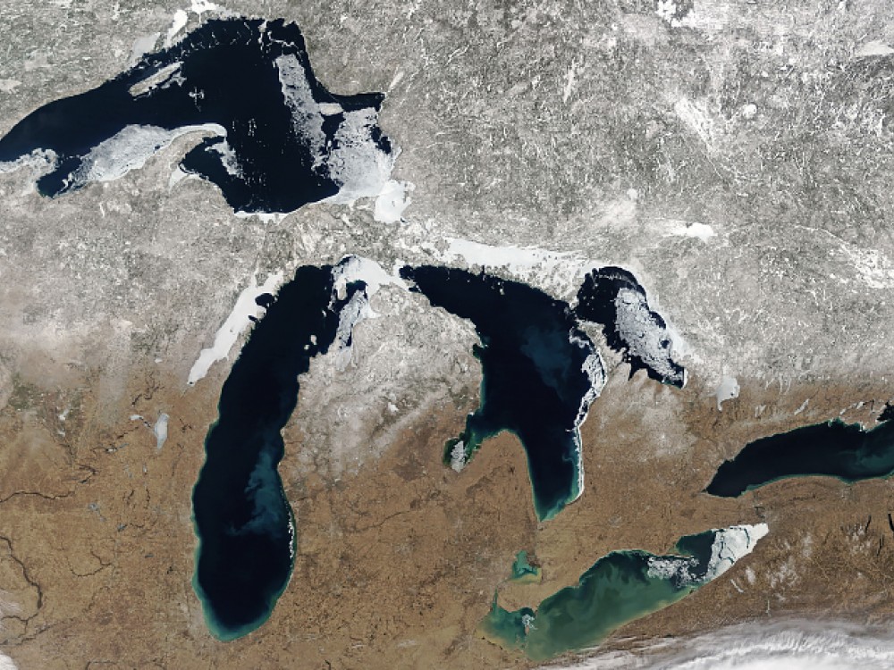 Satellite image of spring thaw in the Midwest US.