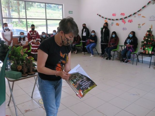 Estela Romero visiting a school in Mexico