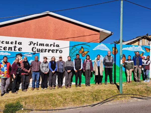elementary school in Mexico where students line up for their photo